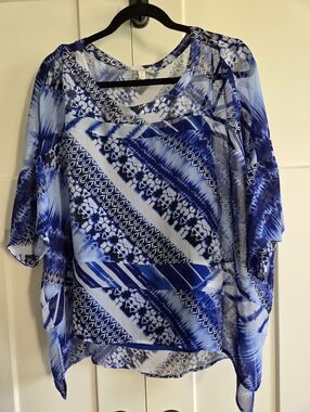 Dana Buchman Blue Floral & Geometric Sheer Tunic